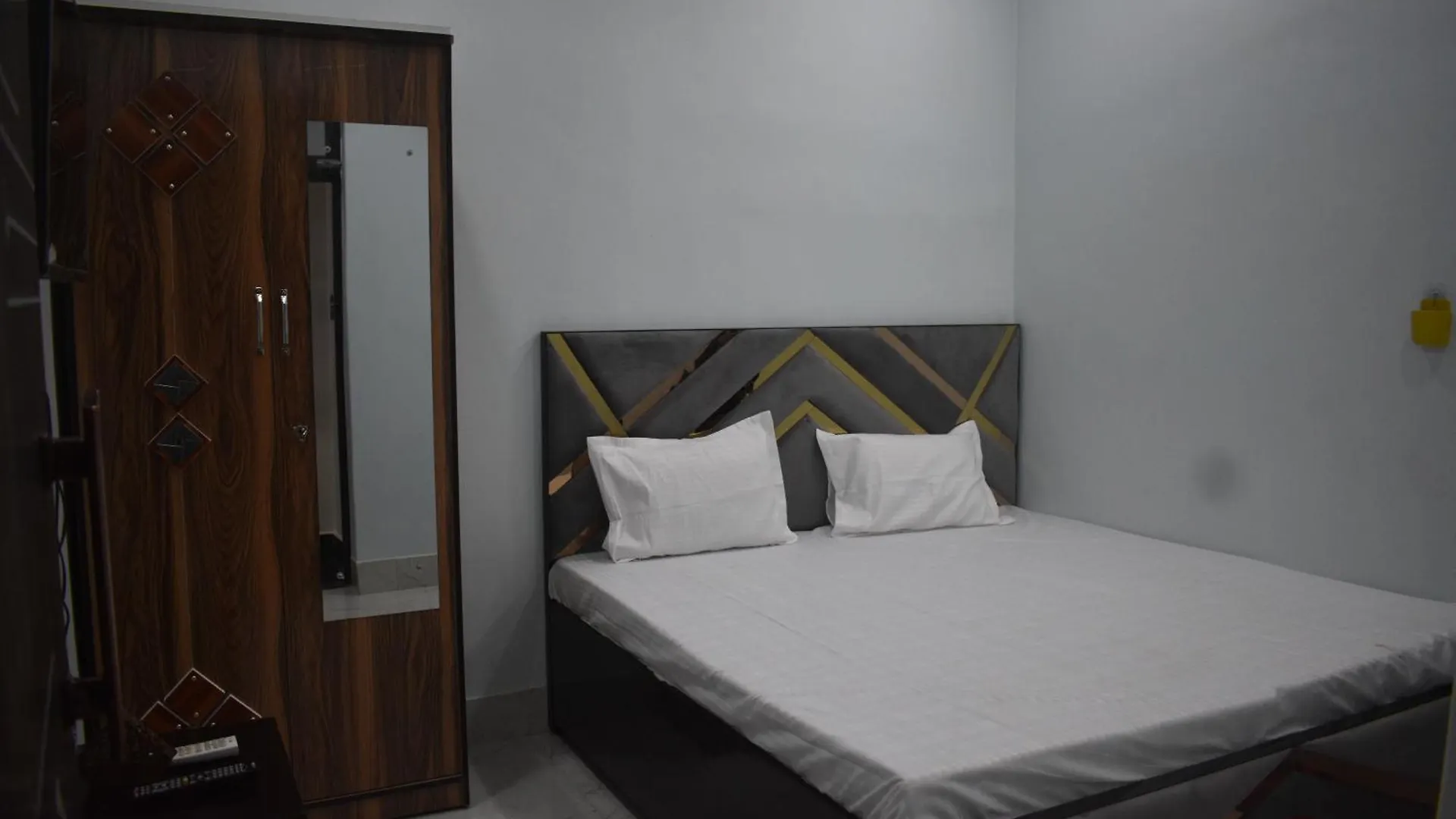 Rk Guest House Paying Agra  India