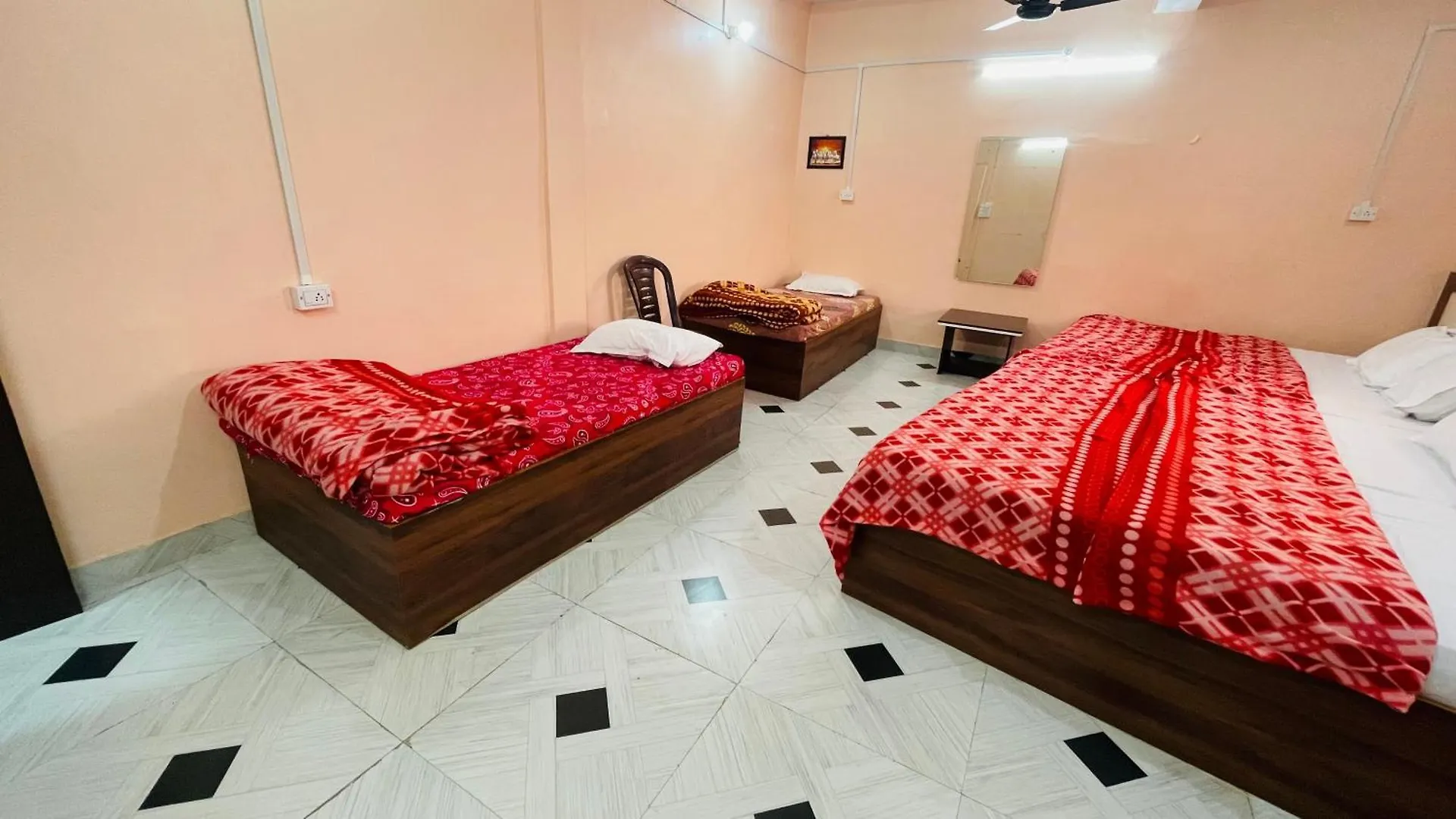 Rk Guest House Paying Agra  India