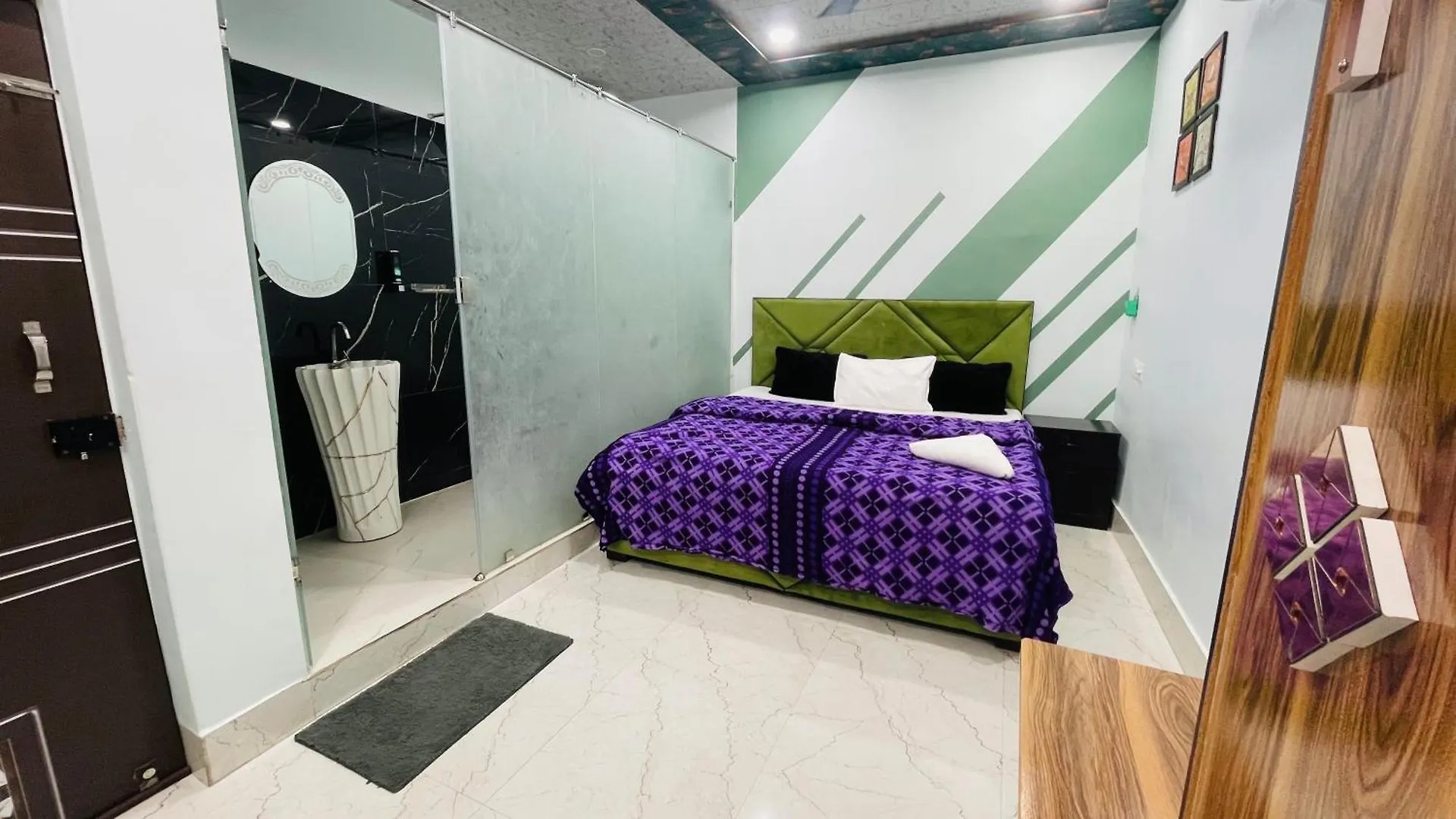 kontakty Rk Guest House Paying